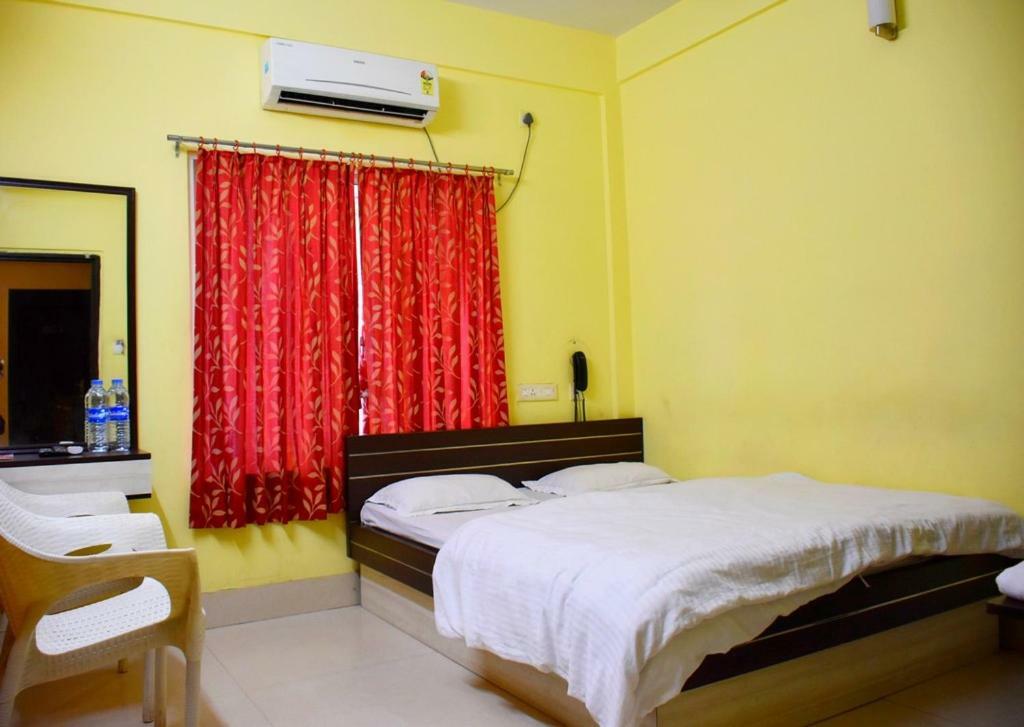 Capital O Kabita Guest House Near Acropolis Mall Calcutta Exteriör bild