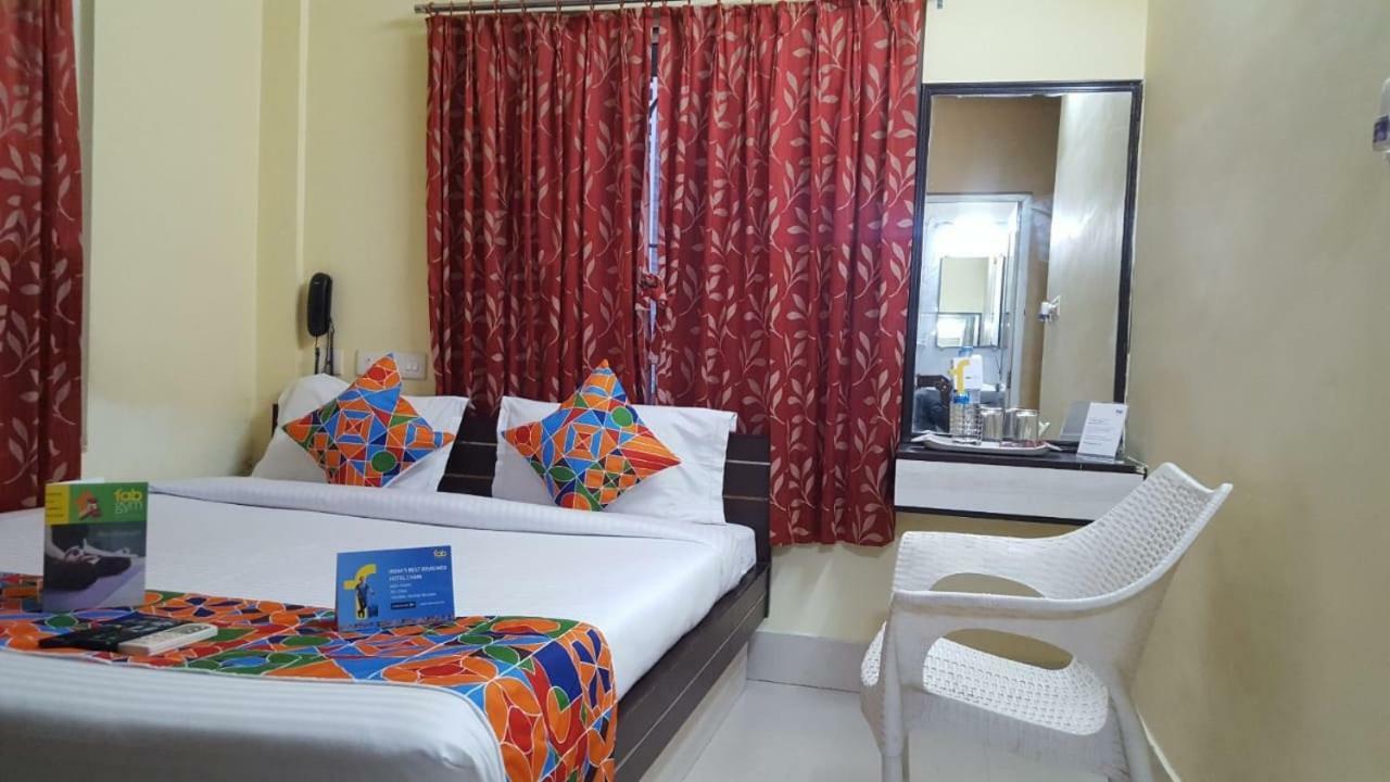 Capital O Kabita Guest House Near Acropolis Mall Calcutta Exteriör bild